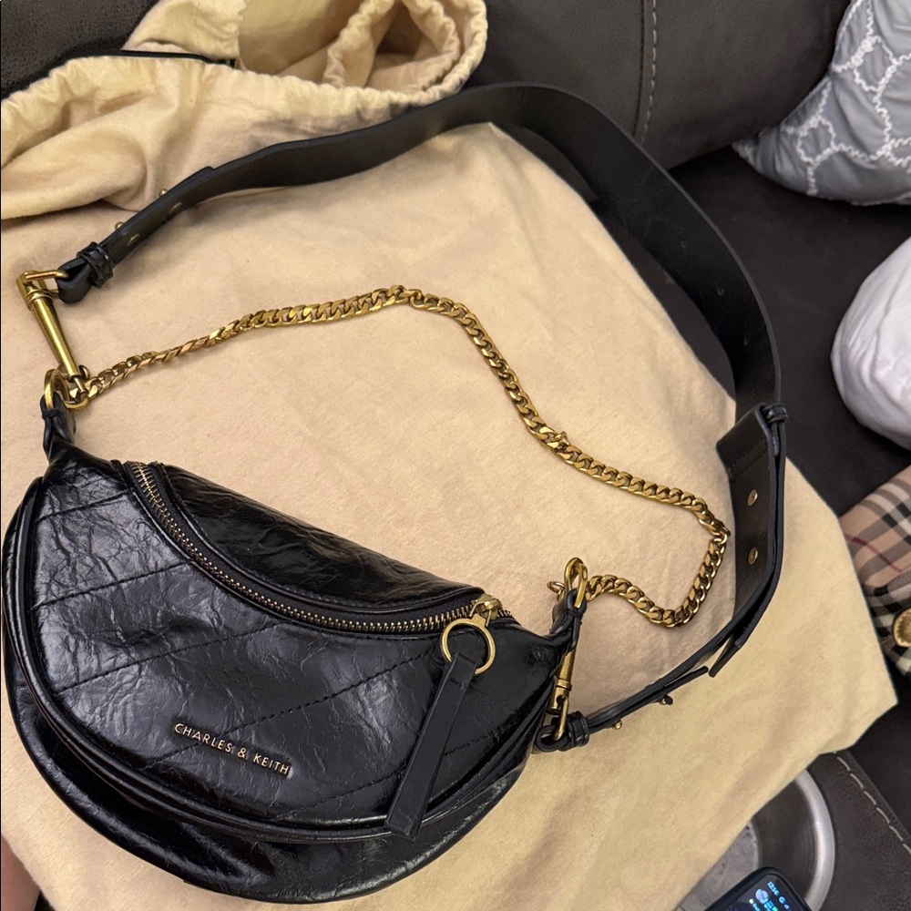 Charles & Keith Black Crossbody with Gold Chain (Preloved)
